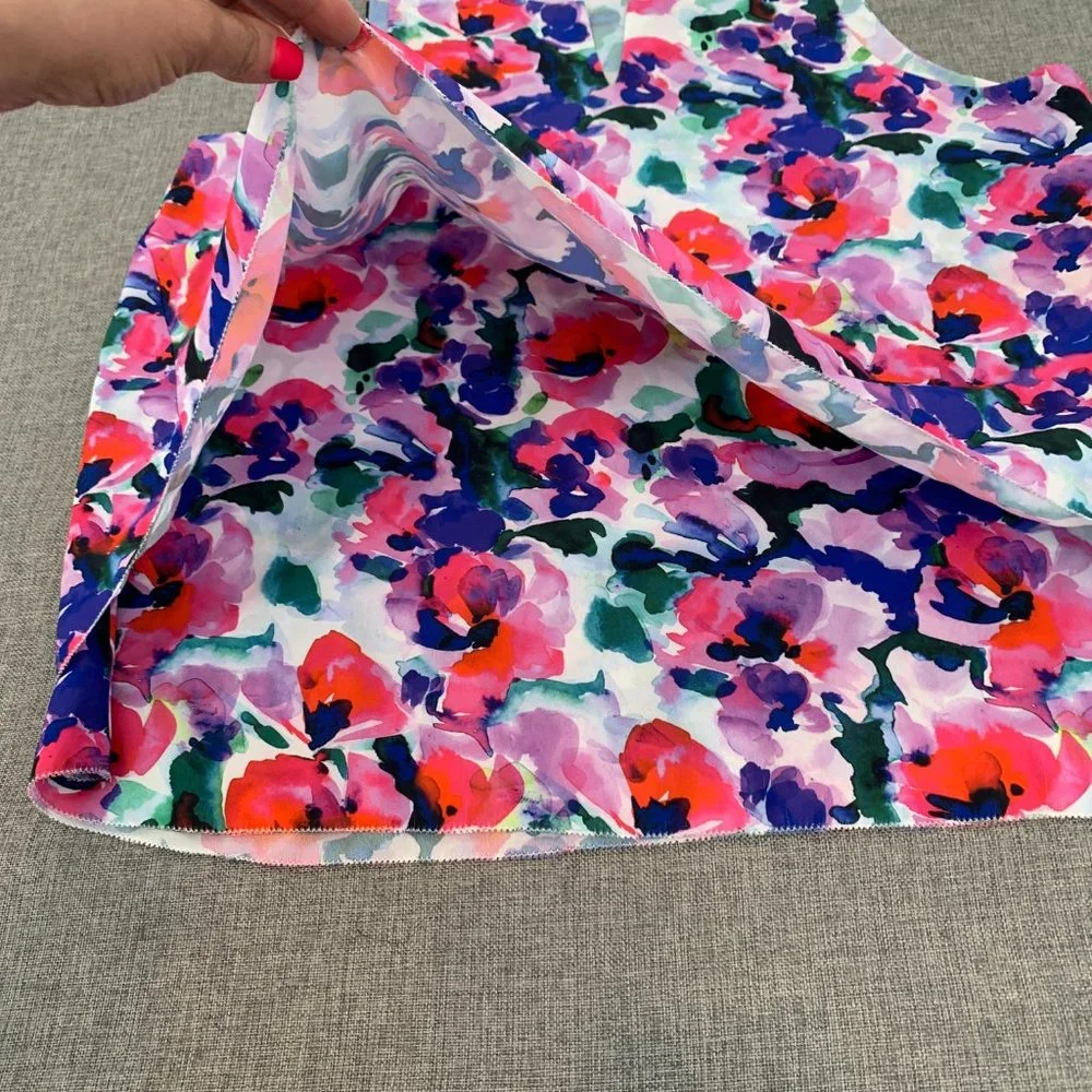 Cremieux Soft Watercolor Floral Blouse Sleeveless Large‎ Double Layered Detail - Picture 4 of 11